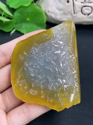 F46492054 翡翠挂件   货品总重约98.1g