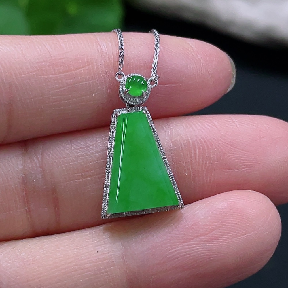 F25906196 Jadeite Plain Pendant Mounted Pendant, 18K Gold Chain, Total Weight Approx. 3.19g