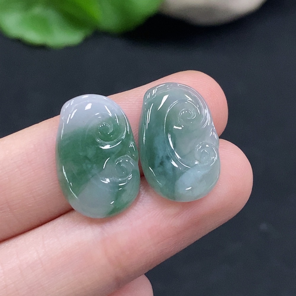 F34075294 Jadeite Ruyi Inlaid Pieces Sell as a Lot