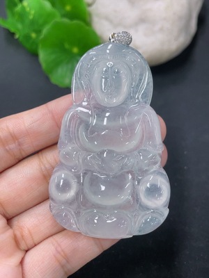 F46486273 翡翠挂件观音 18k 配镶钻石 货品总约重24g