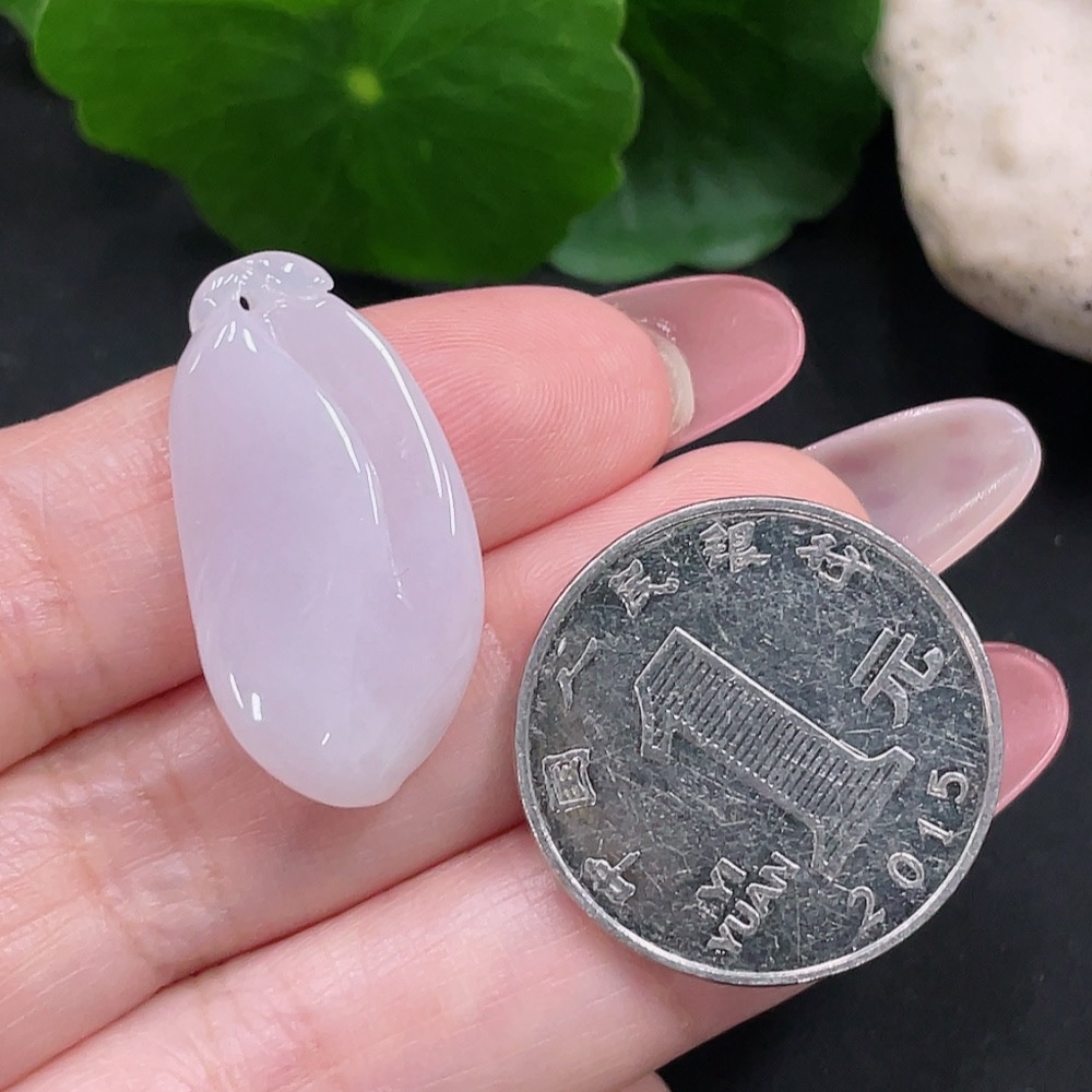 F34032153 Jadeite Fu Gua Pendant with a total weight of approximately 4.6 grams