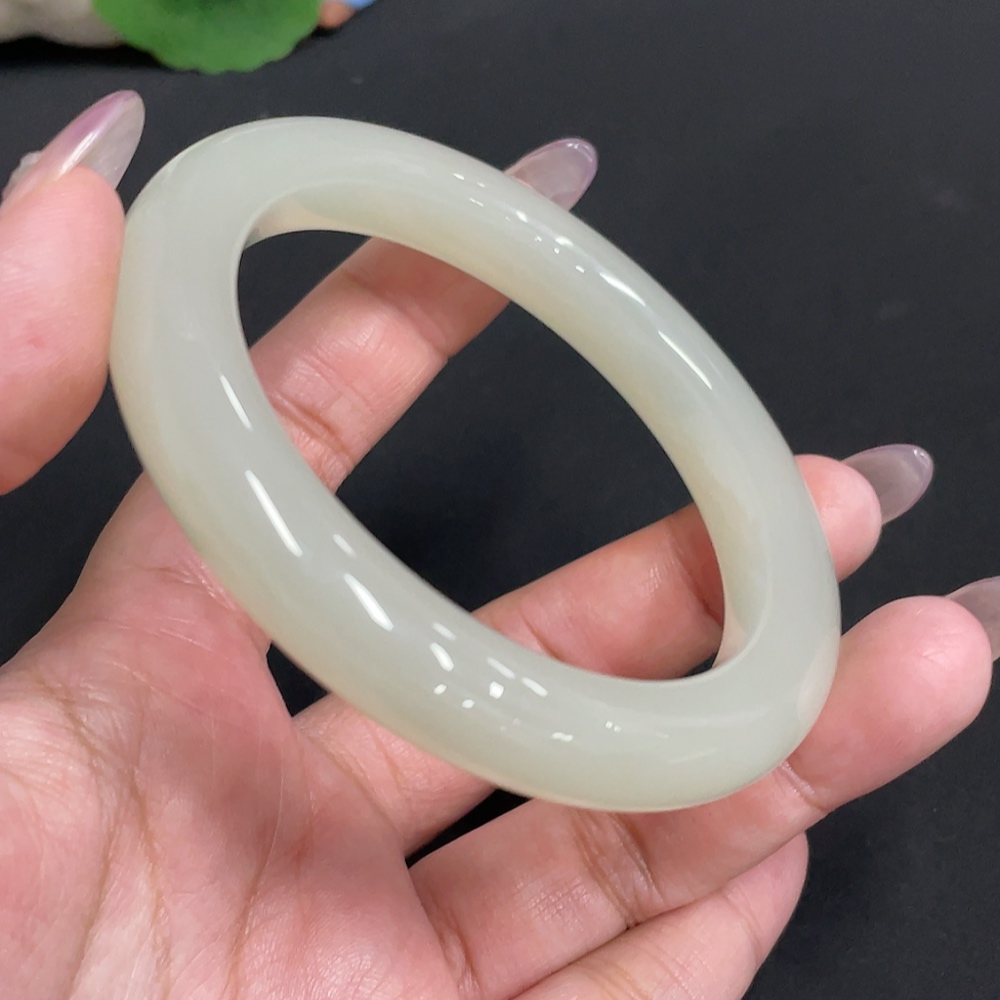 H33931939 Hetian Jade Round Bracelet Size 61 Total Weight Approx. 66.2g