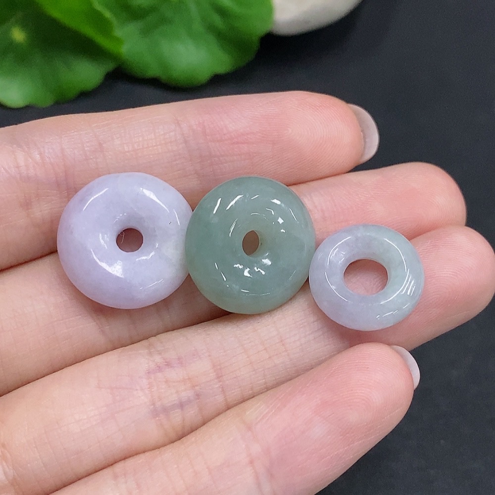 F34002927 Jadeite Pendants Sell as a Lot