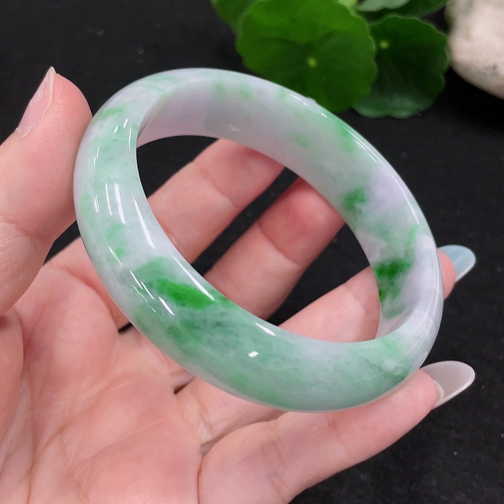 F33872969 Jadeite Round Bangle Size 56.7 Total Weight Approx. 60.8g (with Other Mineral Components) (Cracked)