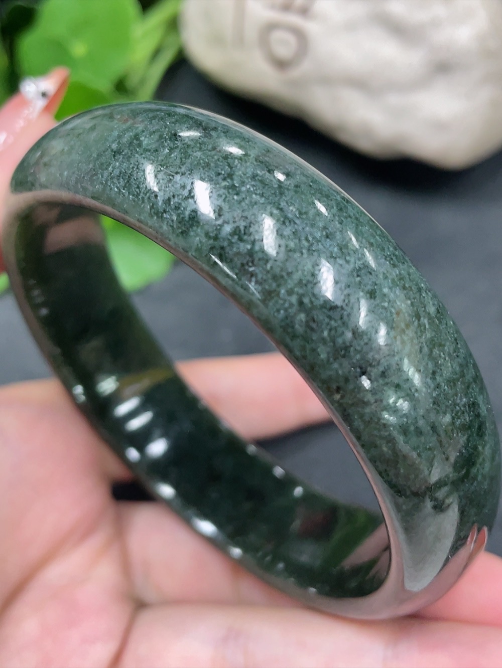 H34960946 Hetian Jade Round Bracelet Size 60.5 Total Weight Approx. 76.5g