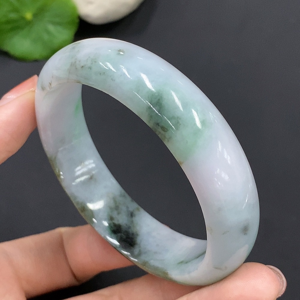 F16754350 Jadeite Regular Bangle Size 55