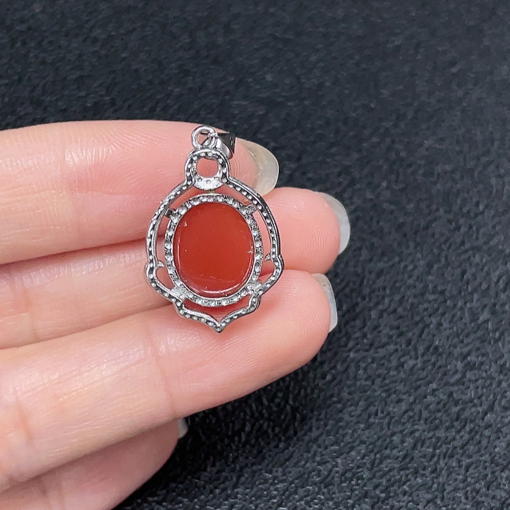 C34007538 South Red Agate Pendant Non-Gold Total Weight Approx. 3.33g