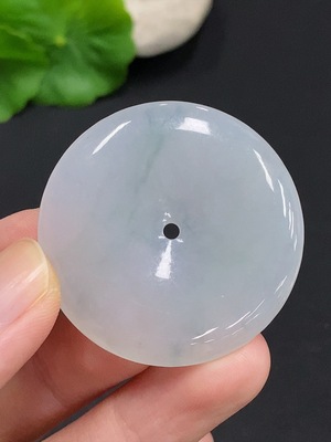 F31644733 Jadeite Peace Knot, Total Weight Approx. 17.4g