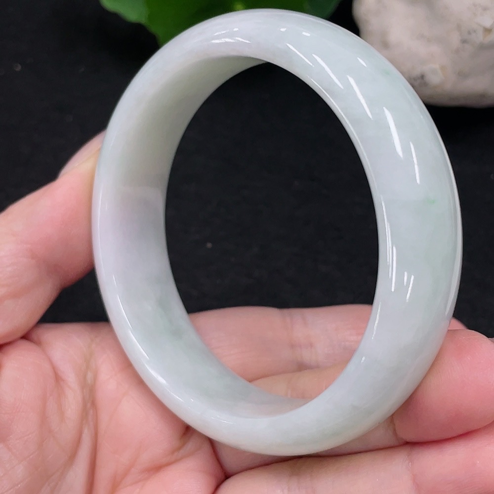 F33918106 Jadeite Round Bangle Size 57.5 Total Weight Approx. 67.9g