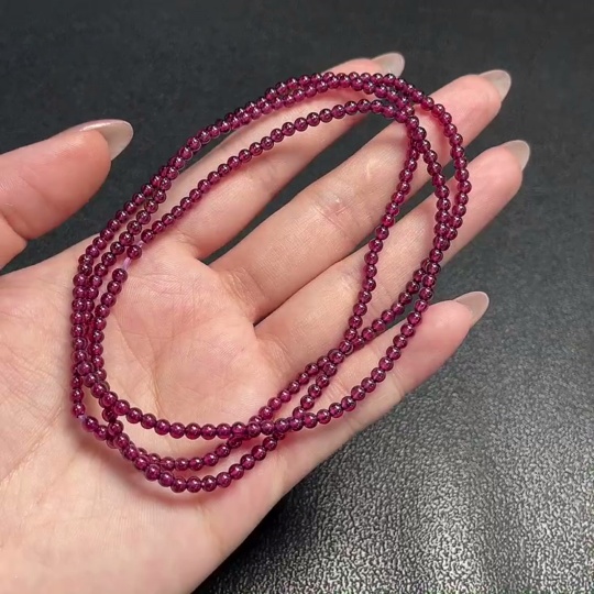 C34993021 Garnet bead necklace Total weight approx.14.14g Size approx.2.9mm