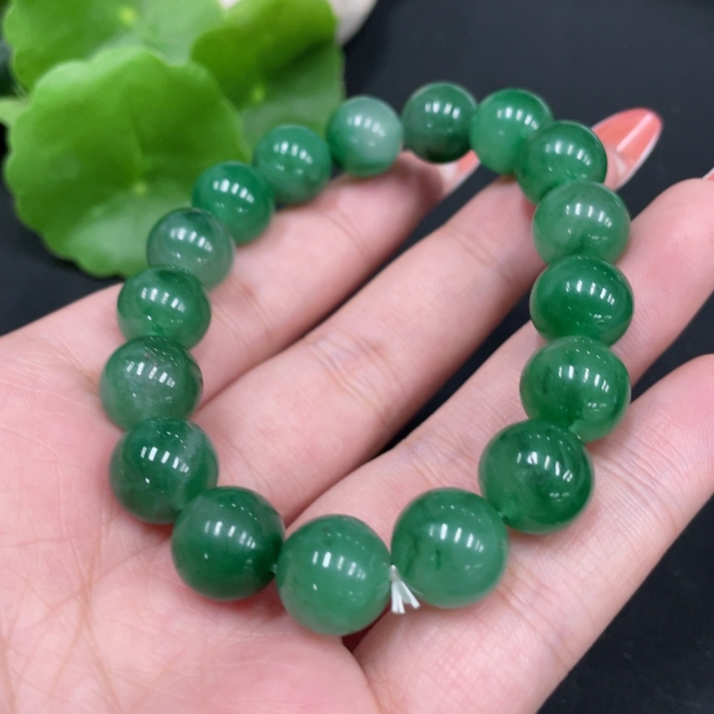 H34026300 African Emerald (Dulong Jade)