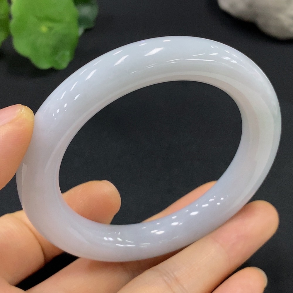 F22478896 Jadeite Round Bangle Size 53.7 Total Weight 61.412g