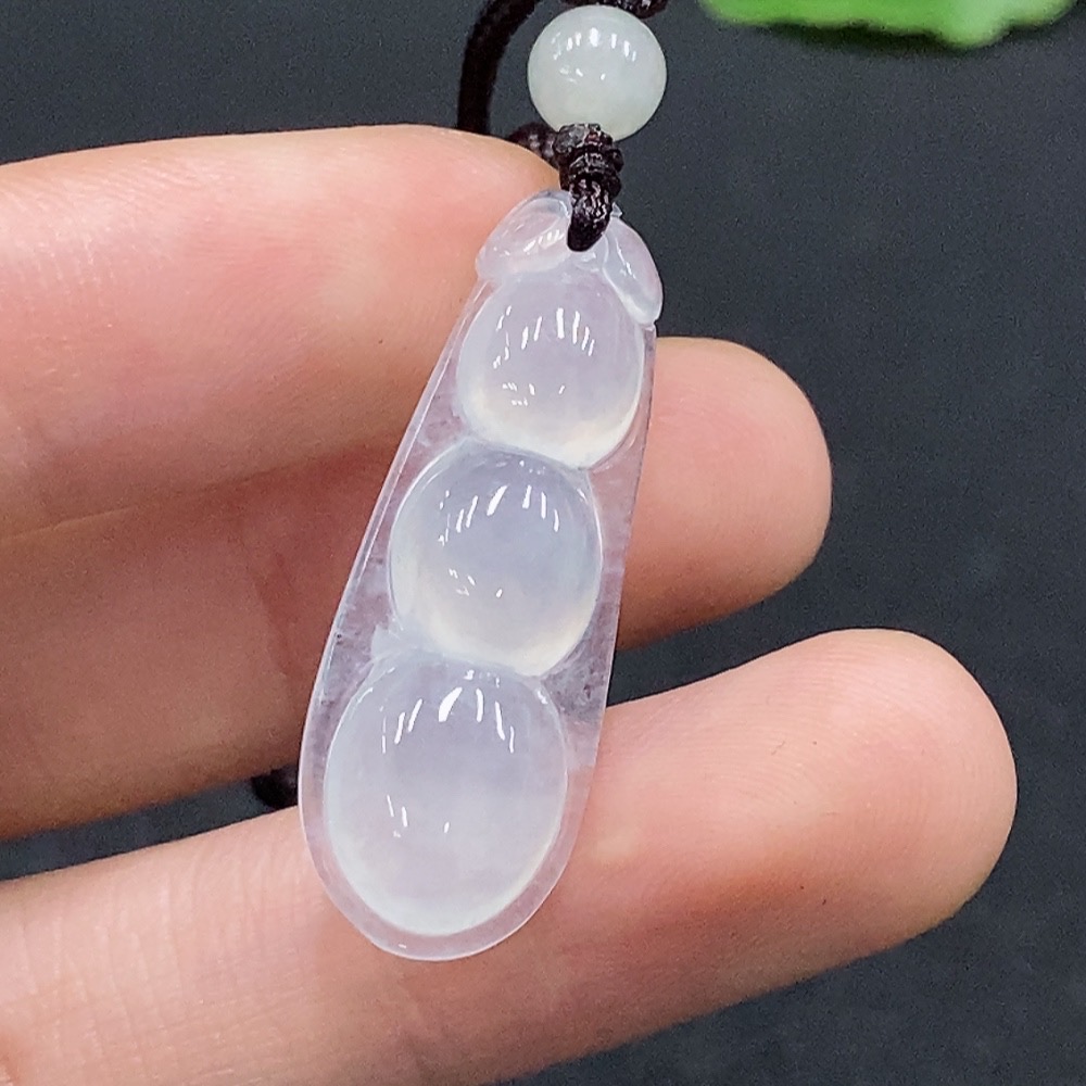 F33868001 Jadeite Lucky Bean Pendant