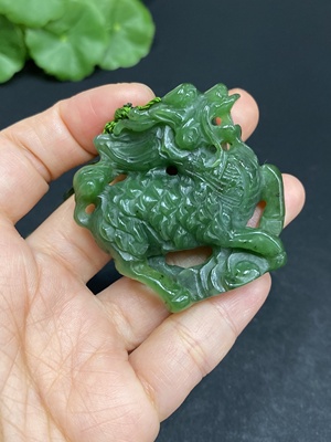 H32704470 Hetian Jade Pendant, Kylin, Total Weight (including chain): 75.9g