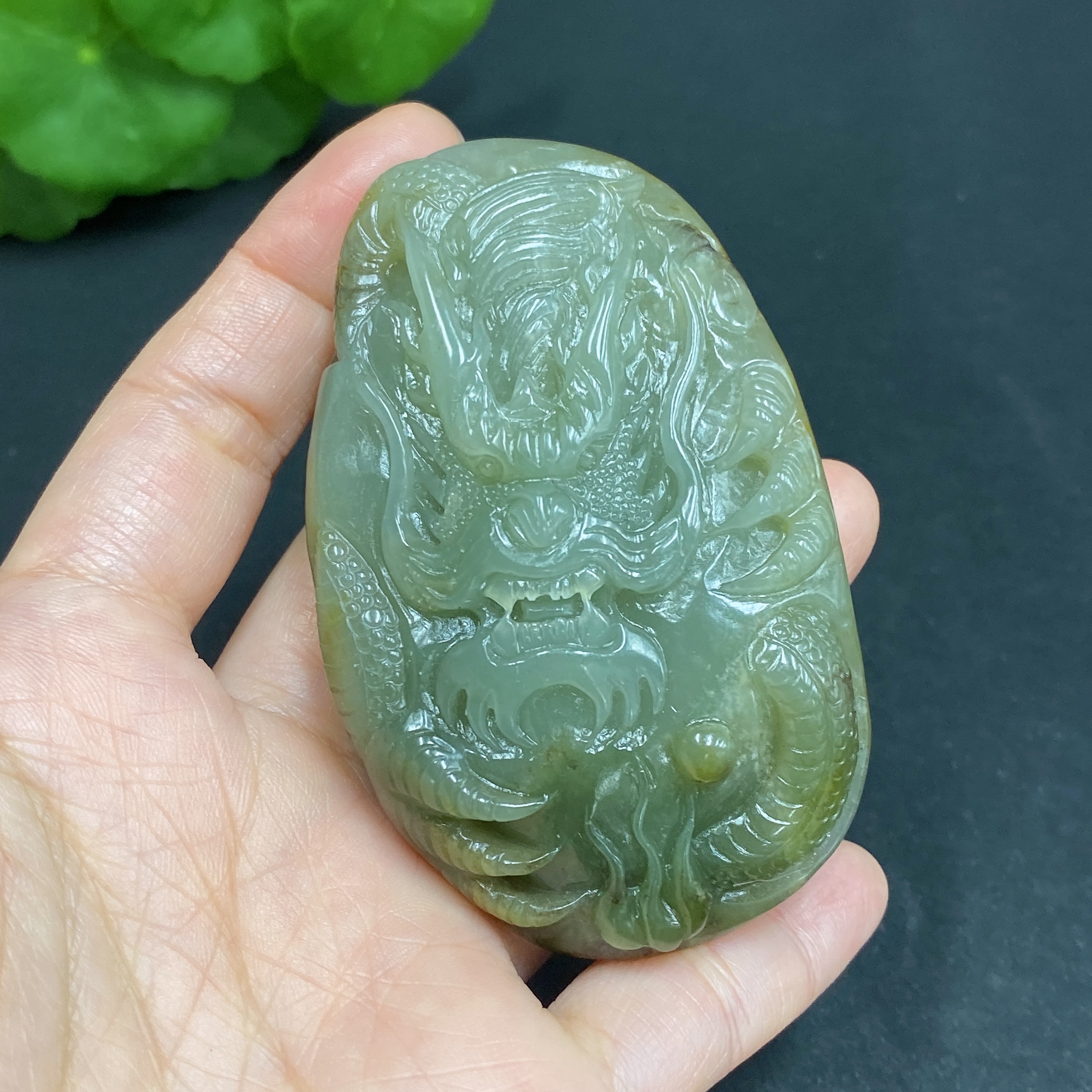 H30466129 Hetian Jade Handheld Carving - Dragon
