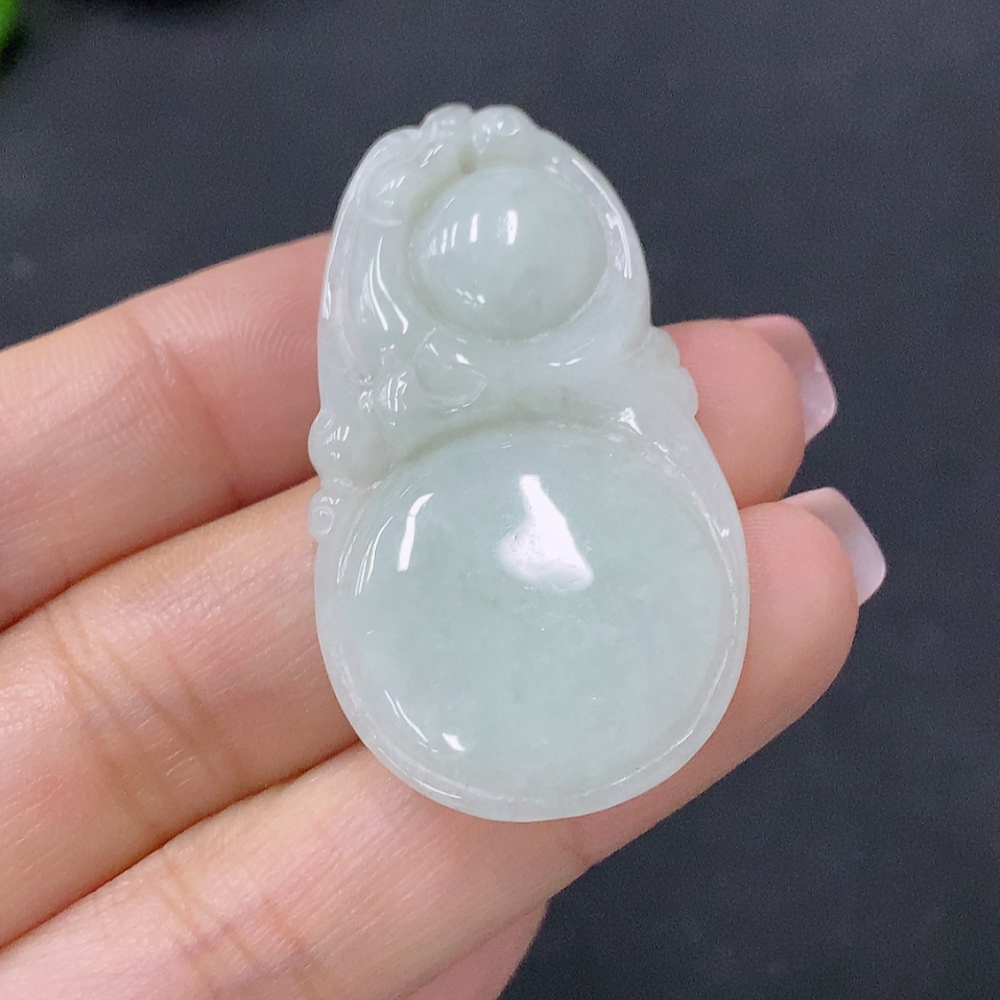 F28266554 Jadeite Pendant Sell as a Lot