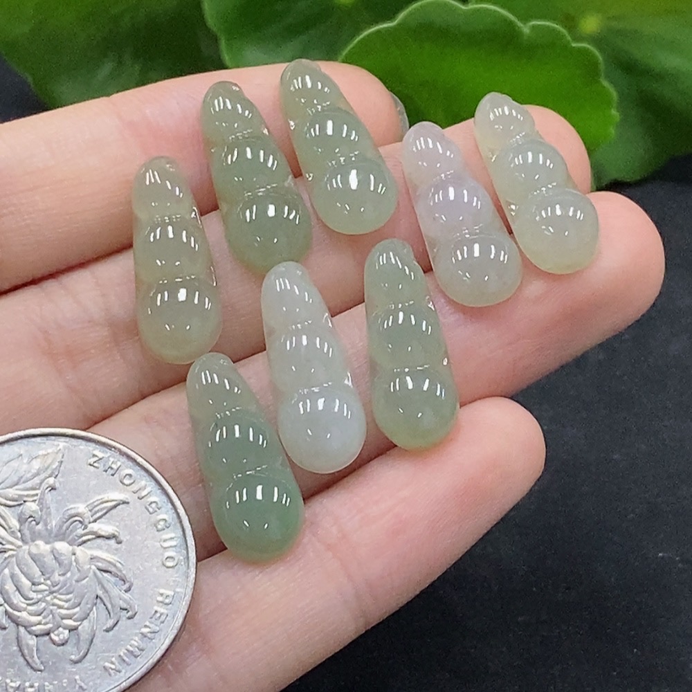 F34963856 Jadeite Lucky Bean Inlay Sell as a Lot