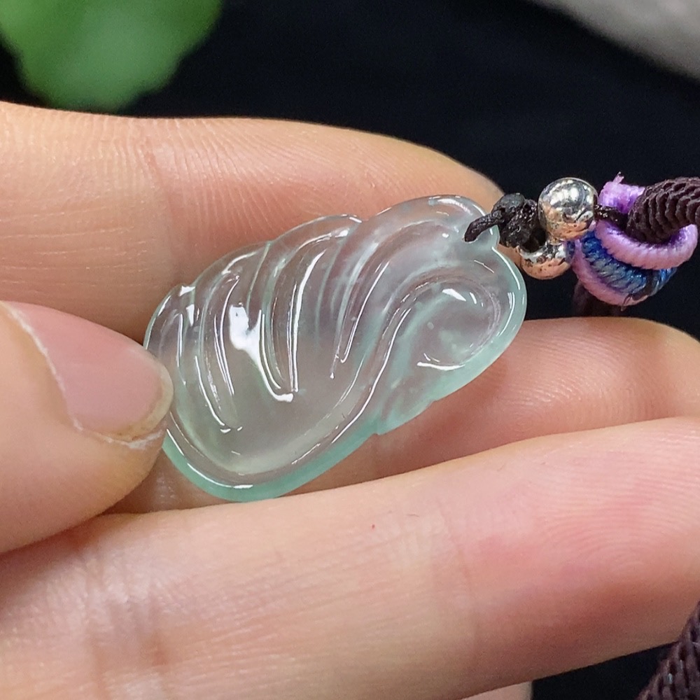 F30530628 Jadeite Swan Pendant Non-Gold Total Weight Approx. 4.17g