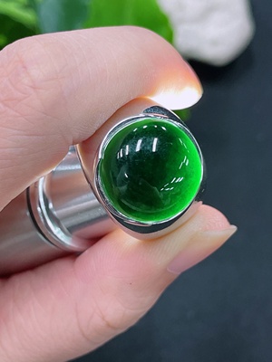 F33918837 Jadeite Cabochon Inlaid Ring (No Markings Surface Tested 18K Gold) Size 26 Total Weight Approx. 9.5g
