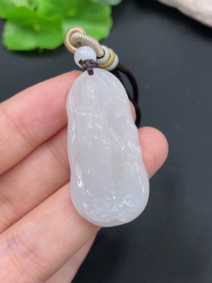 F24788682 翡翠挂件 总重约11g 观音