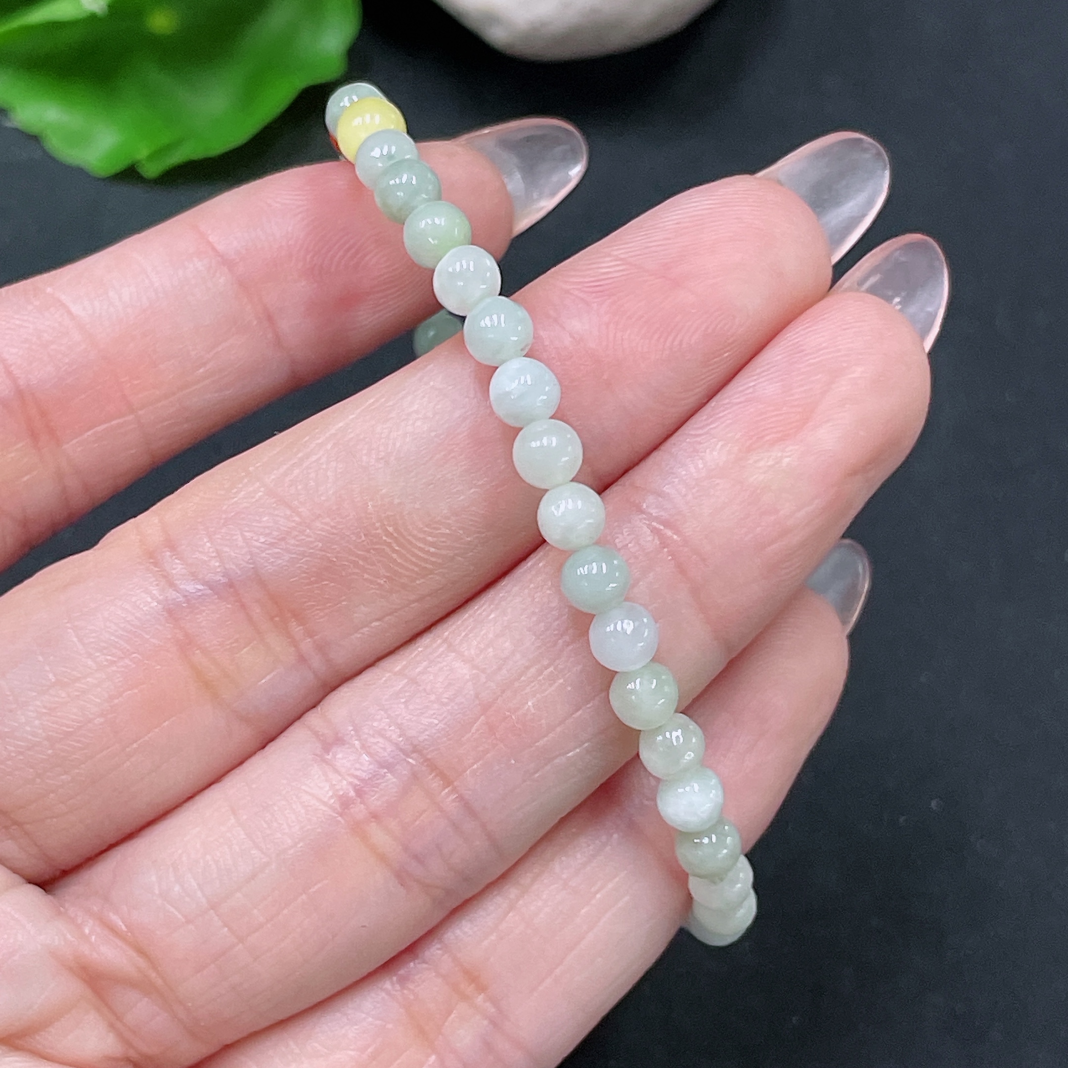 F34021360 Jadeite Bracelet Max. 5.8mm Approx. Total Weight 5.5g With Non-Grade A Beads