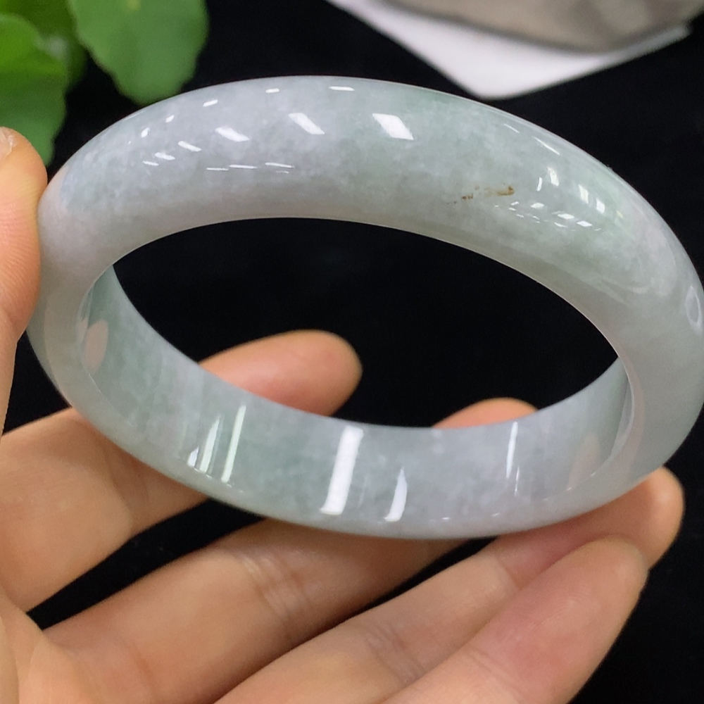 F34973329 Jadeite Round Bracelet Size 59mm Total Weight Approximately 68.94g