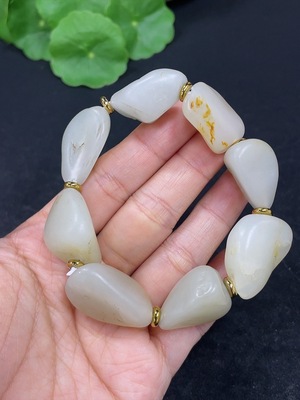 H46532002 和田玉手串    皮色成因未定  非金    货品总重约60.6g
