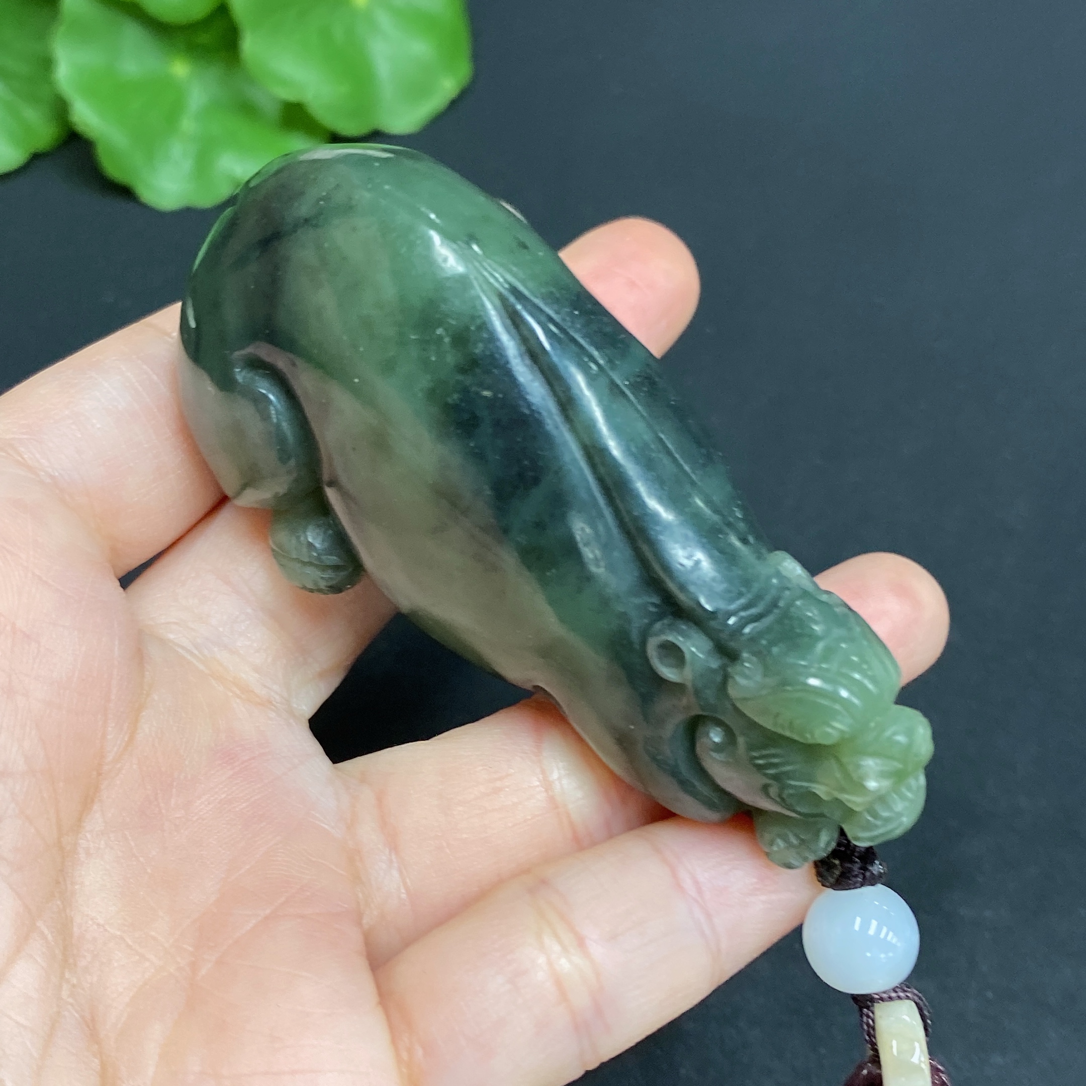 H28311942 Hetian Jade Handheld Carving Pi Xiu Total Weight (with rope) 100.5g
