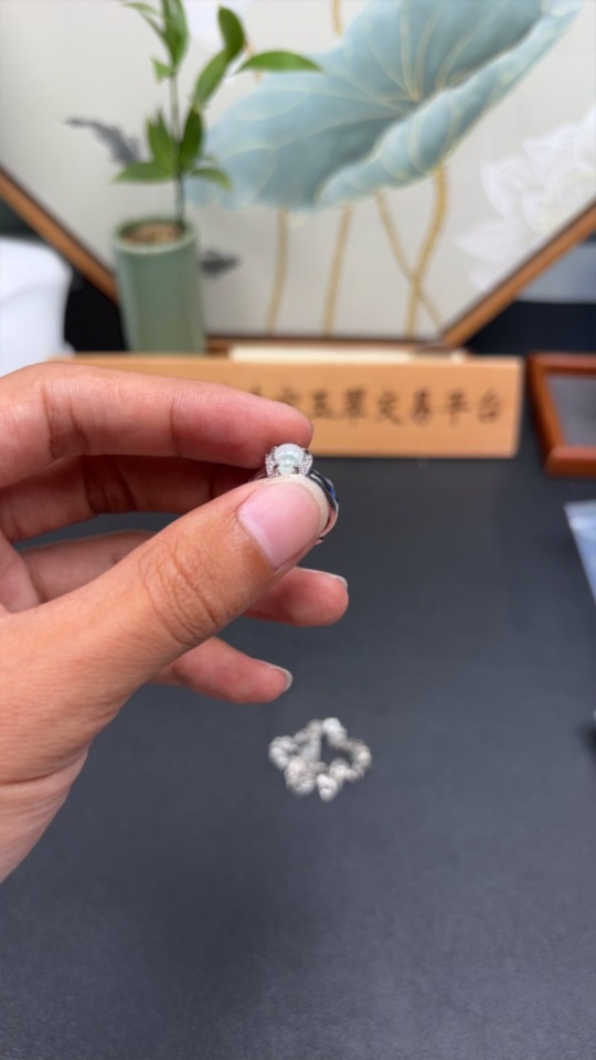 F33943542 Jadeite Cabochon Ring + Bracelet Set Non-Gold Setting Adjustable Size