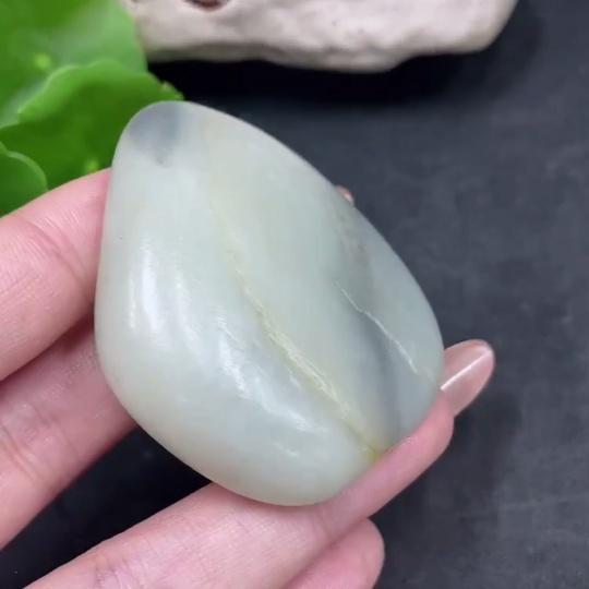 H32823308 Hetian Jade  Undetermined skin color origin  Total weight about 63.9g