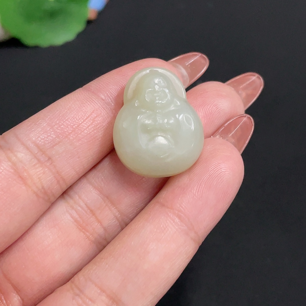 H35099945 Hetian Jade Pendant, Buddha, Total Weight Approx. 8.7g