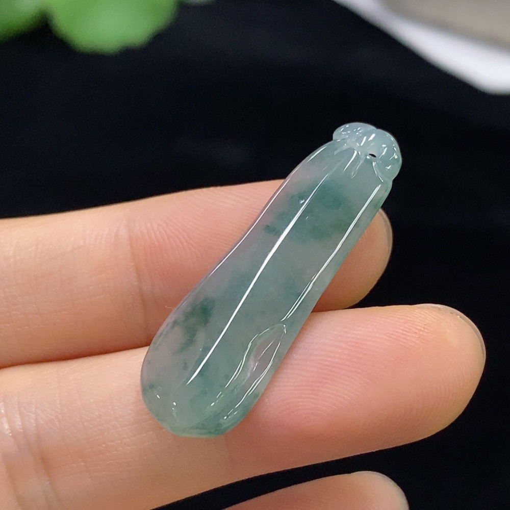 F32749147 Jadeite Fu Gua Pendant