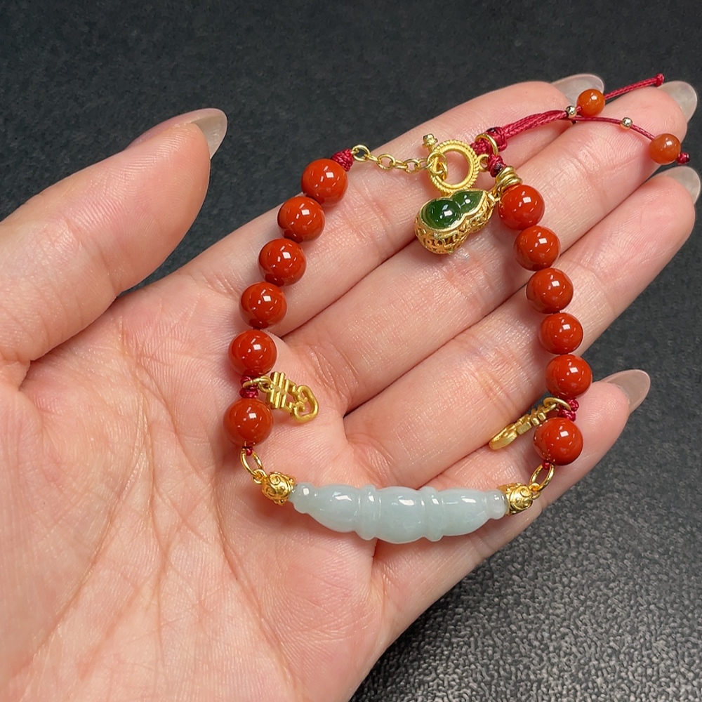 C34951511 South Red Agate Bracelet with Visible Organic Matter, Total Weight Approx. 13.92g, Size 7.3mm, Paired with Jadeite and Hetian Jade, Non-Gold
