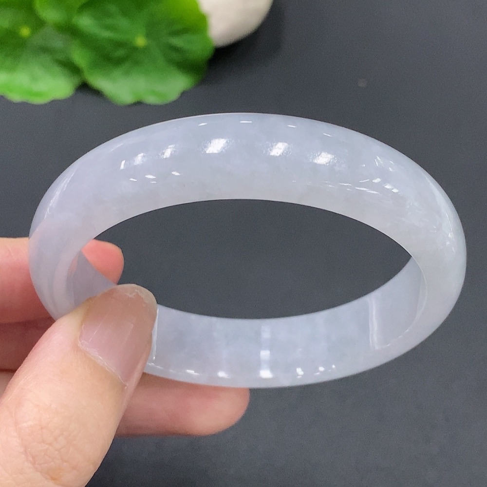 F21320868 Jadeite Round Bangle Size 55.5 Total Weight 46.978g