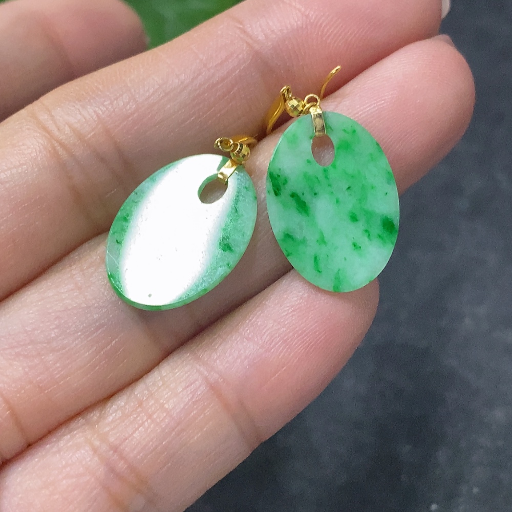 F34031101 Jadeite ear hooks pair 18k gold total weight approx.1.29g