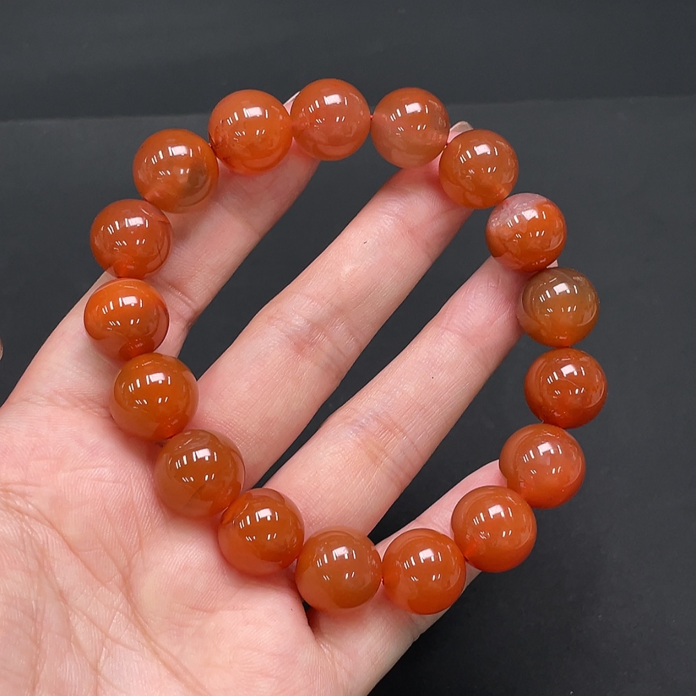 C13472829 South Red Agate Bead Strand, Approx. 55.75g, Size 13.5mm
