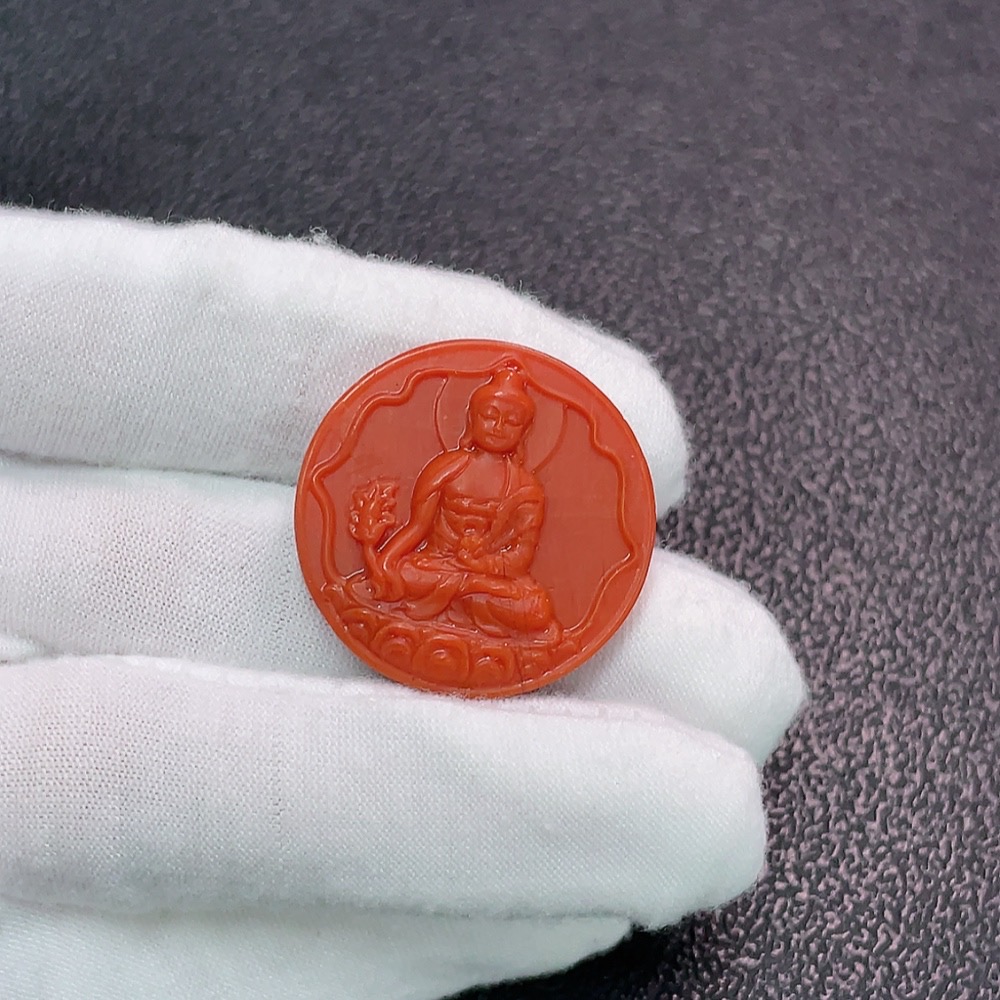 C34006718 South Red Agate Pendant with Visible Organic Matter, Total Weight Approx. 7.46g, Size About 27.4*5.6mm