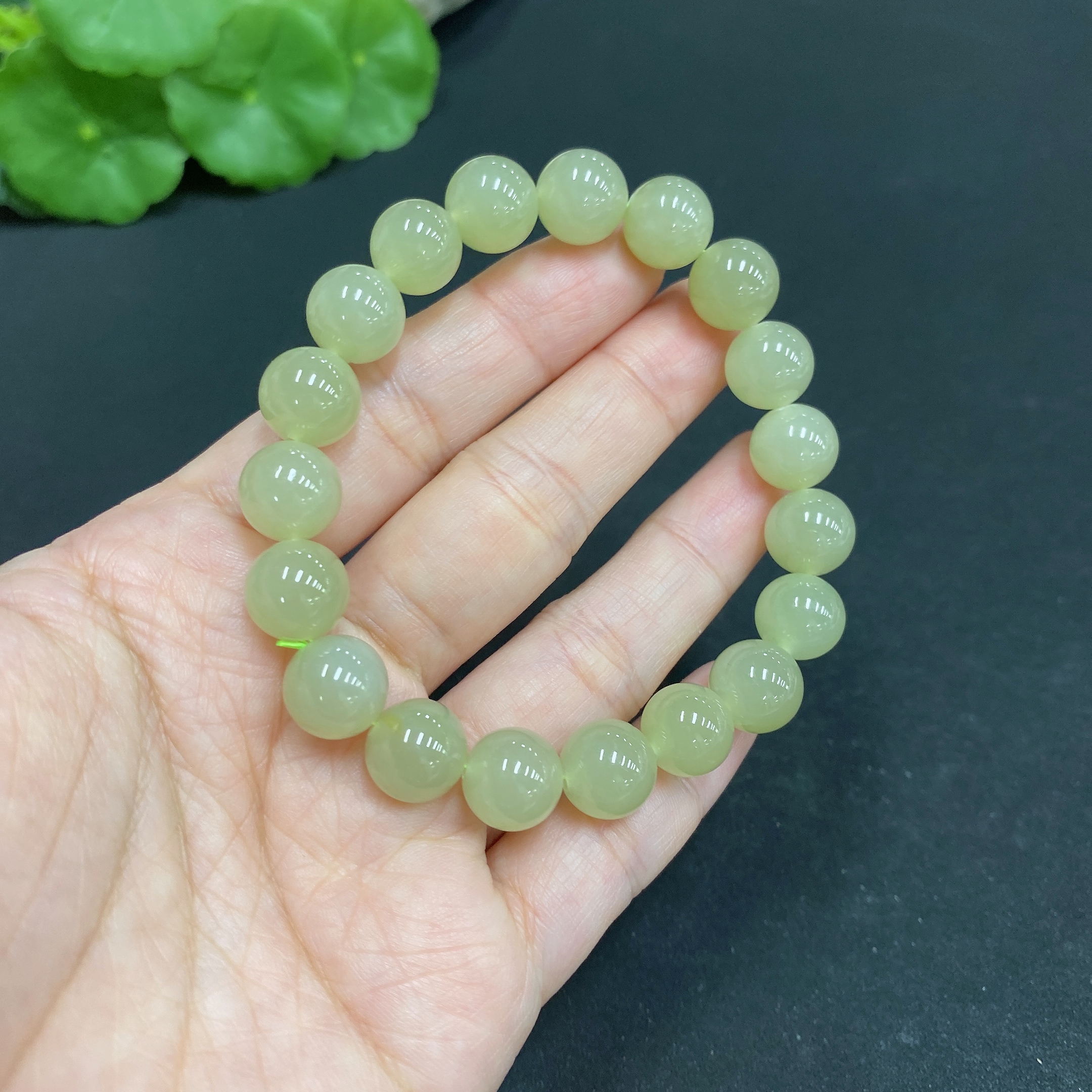 H34014717 Hetian Jade Beaded Bracelet, Approx. 9.9mm, Total Weight Approx. 29.3g