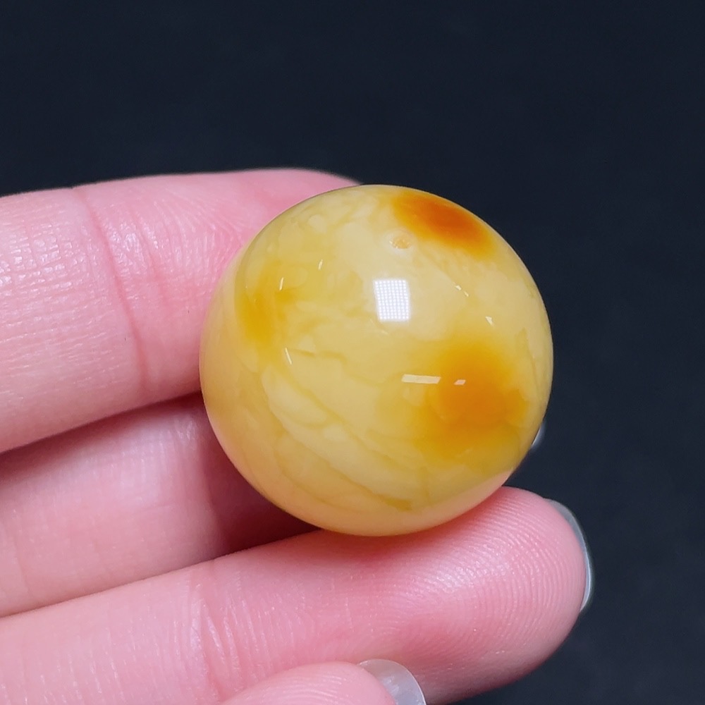 C24714694 Amber Beeswax Pendant Total Weight Approx.5.25g Size About 21mm