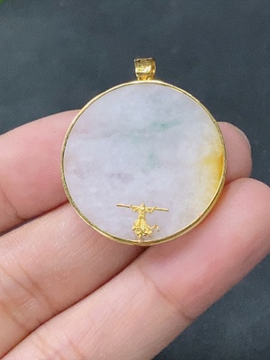 F20307986 Jadeite Plain Pendant inlaid with 18k gold, total weight approx. 3.5g