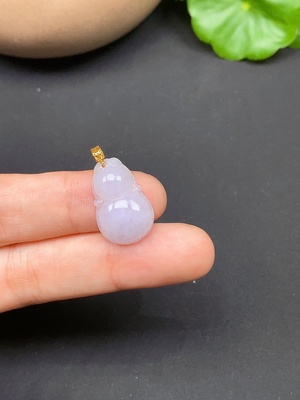 F46580598 翡翠镶嵌挂件 葫芦 AU79% 总重约1.86g