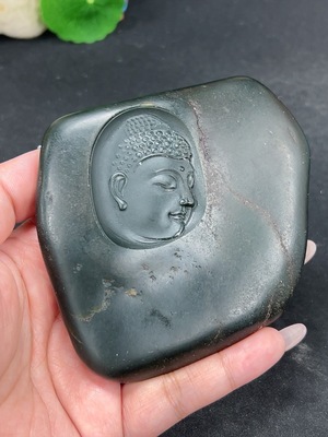 H41946341 和田玉手把件 佛 货品总重约335.9g 皮色成因未定