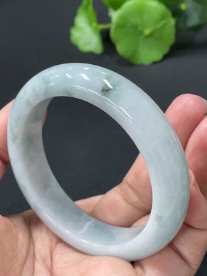 F29386960 Jadeite Circular Bracelet