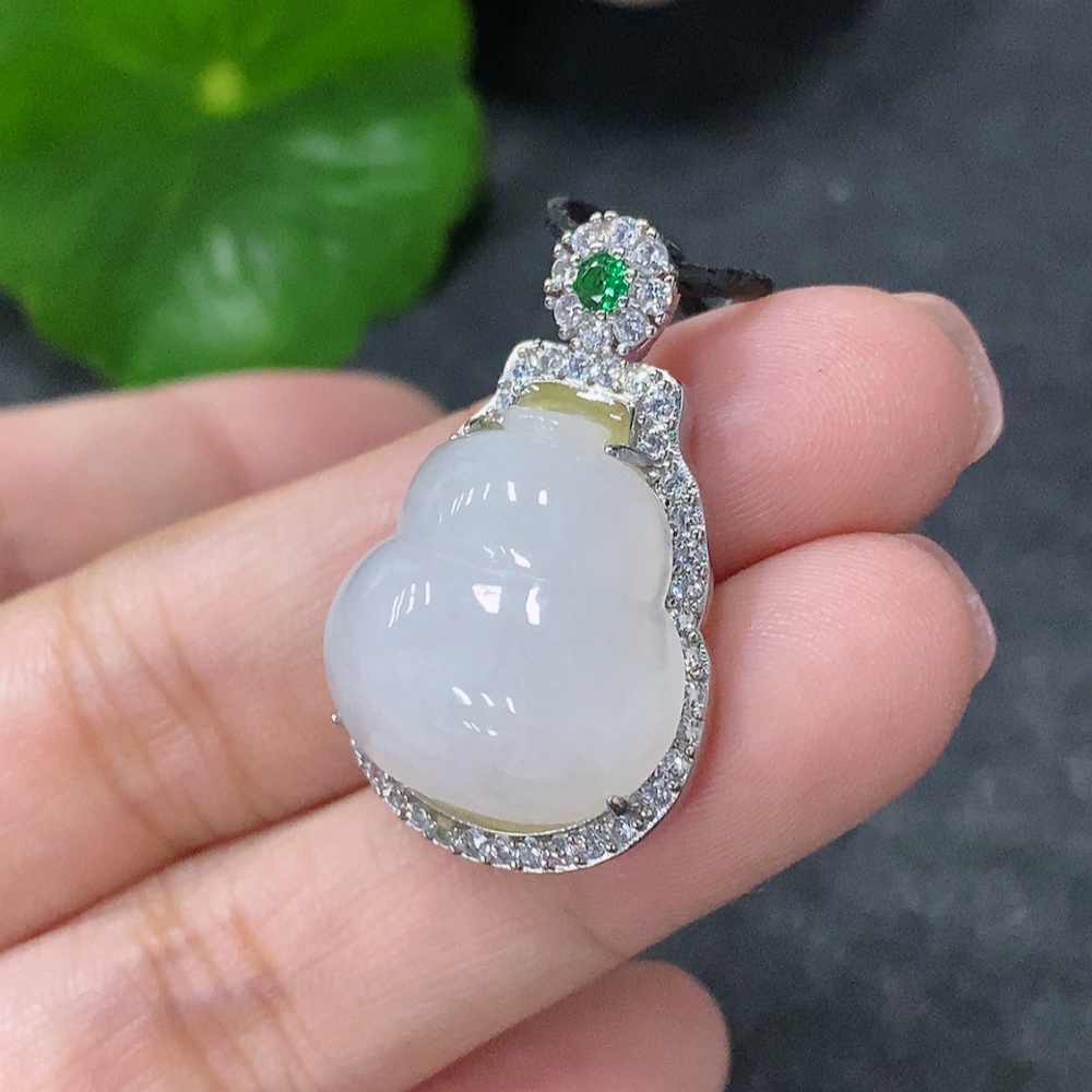 F34976740 Jadeite inlaid gourd pendant non-gold total weight approx. 6.89g including rope
