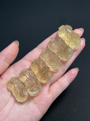 C41928565 水晶挂件  货品总重约74.99克