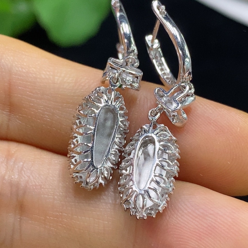 F35134343 Jadeite Lucky Bean Ear Clips 18k with Diamond Accents Total Weight Approx. 4.67g