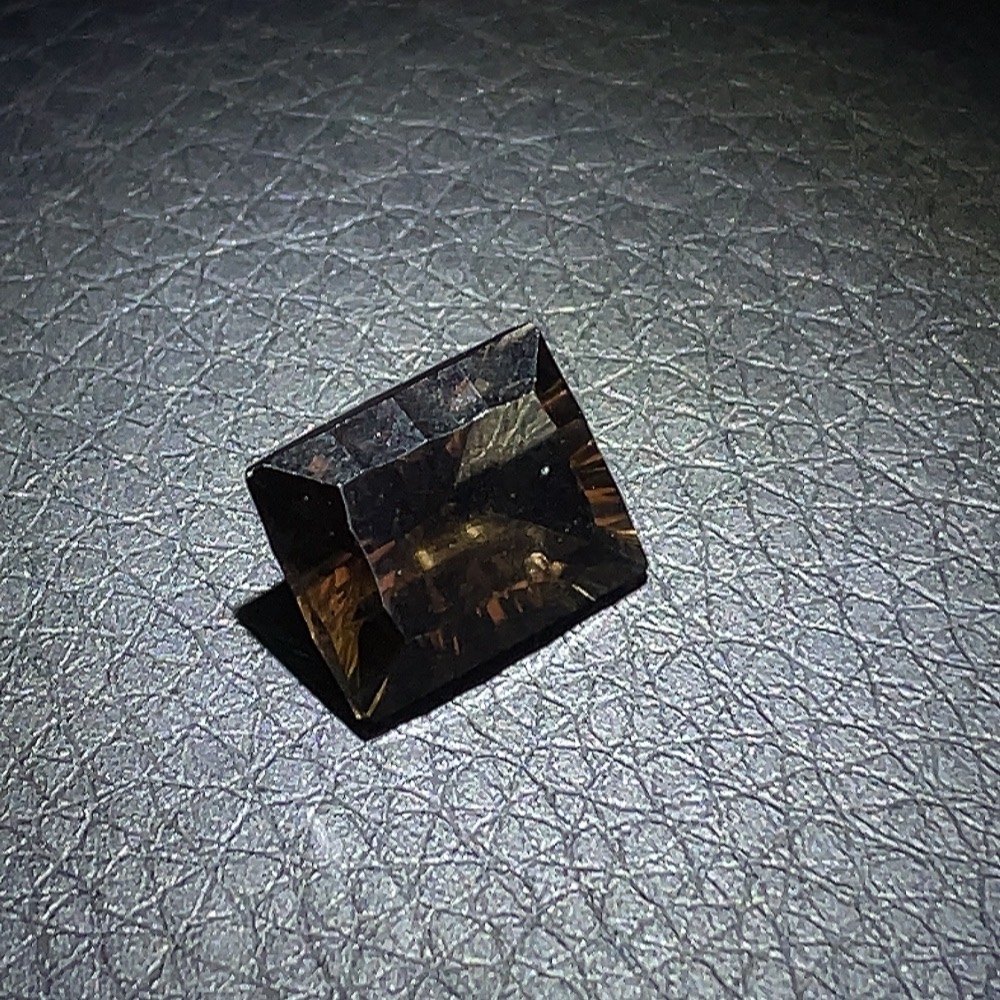 C26955231 Crystal Rough Stone Total Weight Approx. 4.27ct