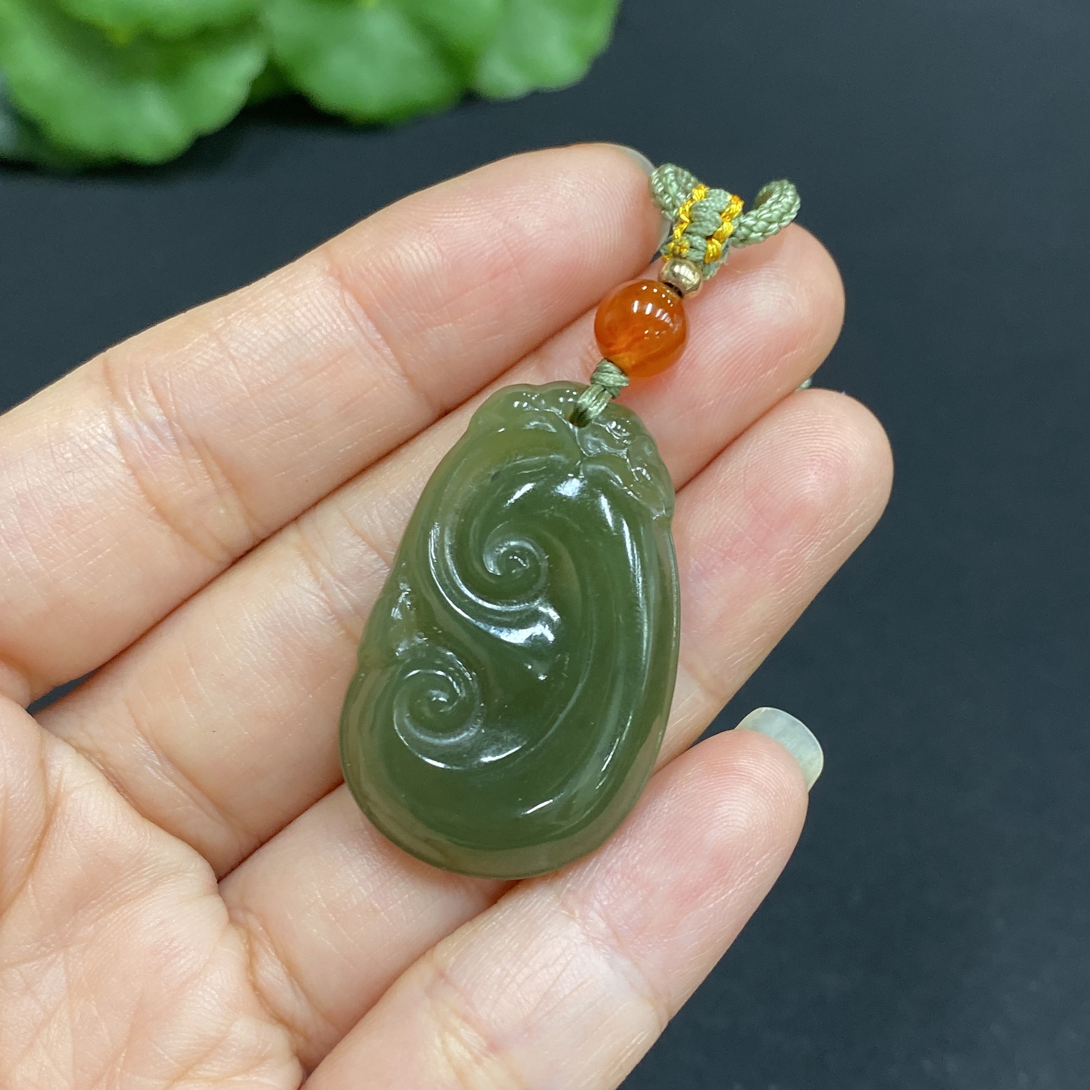 H34015337 Hetian Jade Pendant Ruyi