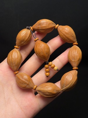 W33936871 Olive Pit Bracelet, Total Weight Approx. 37.2g, Size About 17.6mm