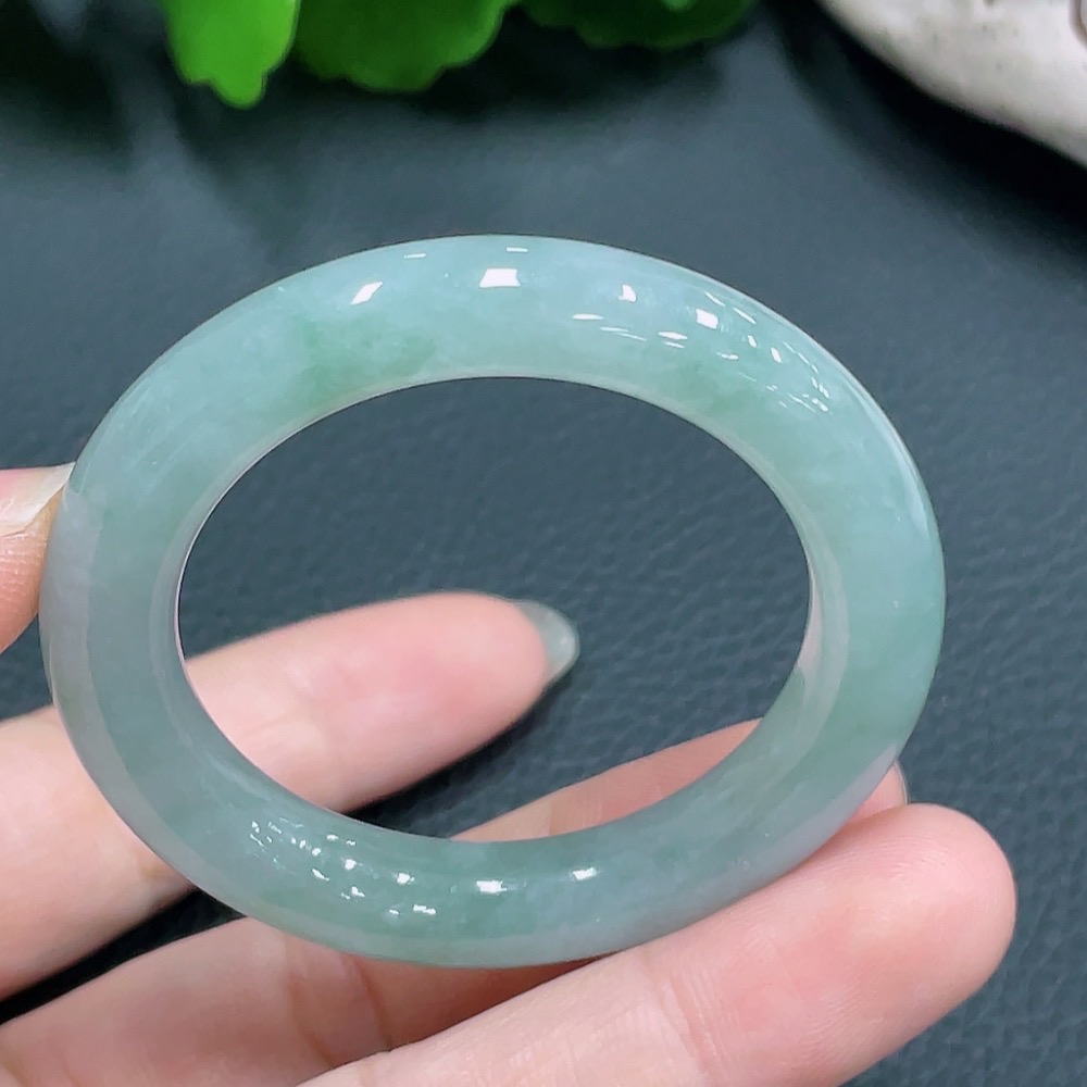 F23627333 Jadeite Donut Pendant Total Weight 24.690g